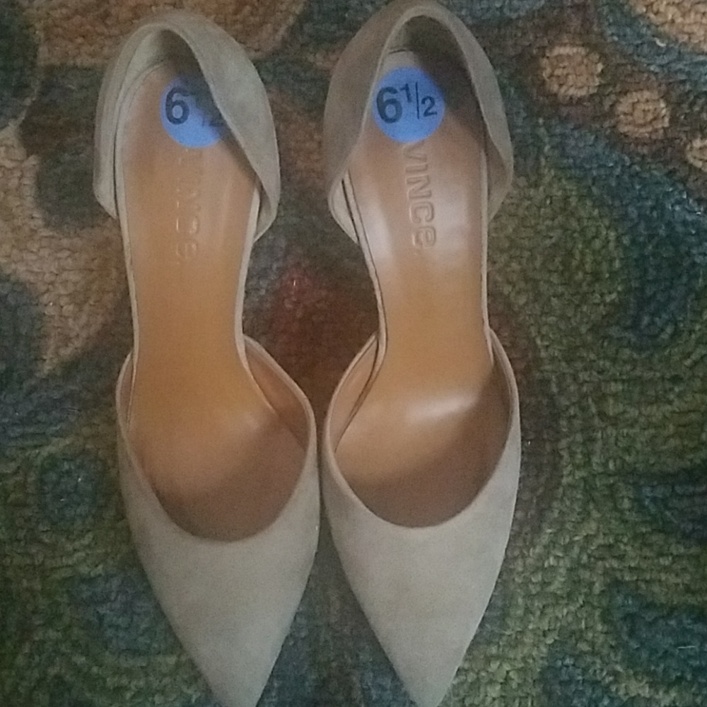 ✨Vince Pumps✨ - Picture 2 of 4